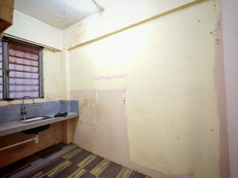 Kuchai Jaya Flat untuk Untuk Disewa - RM 900 /bulan, Feb 2026 - Kitchen - PropertyGuru.com.my