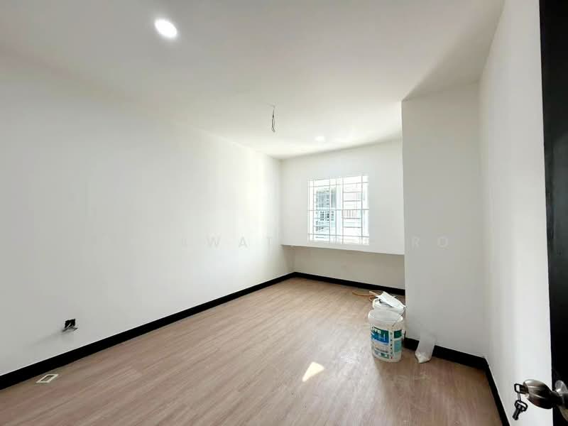 Renovated Double Storey House Seksyen 4 Shah Alam untuk Untuk Dijual - RM 688,888, Feb 2026 - Interior - PropertyGuru.com.my