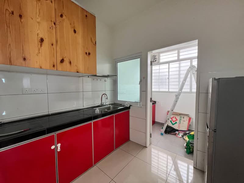 Kondominium untuk Disewa di The Holmes 1 - Jess Chye - Kitchen - PropertyGuru.com.my