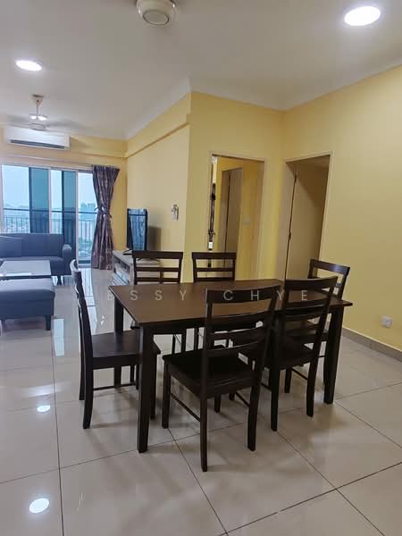 Kondominium untuk Disewa di The Holmes 1 - Jessy Chye - Living Room - PropertyGuru.com.my