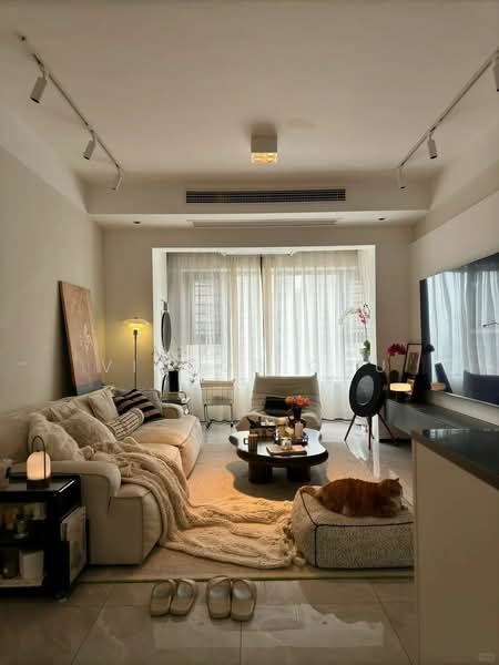 Condominium for Rent at Chymes @ Gurney - Victor Chu - Living Room - PropertyGuru.com.my