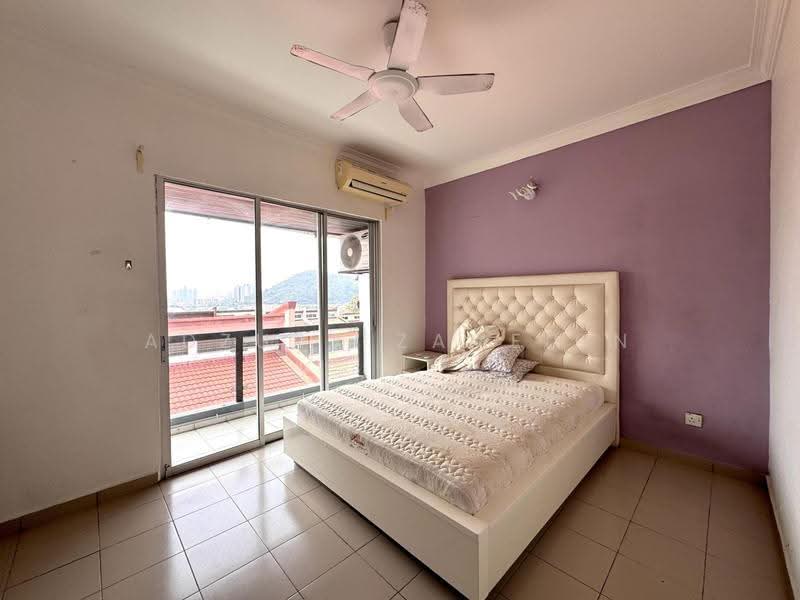 3-storey Terraced House for Sale in Ampang Jaya (Ampang) - Adzura Zamedin - Bedroom - PropertyGuru.com.my