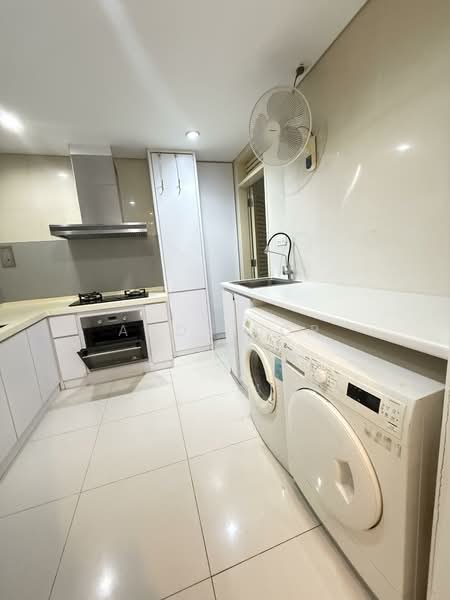 The Katana Residences untuk Untuk Disewa - RM 8,500 /bulan, Feb 2026 - Kitchen - PropertyGuru.com.my