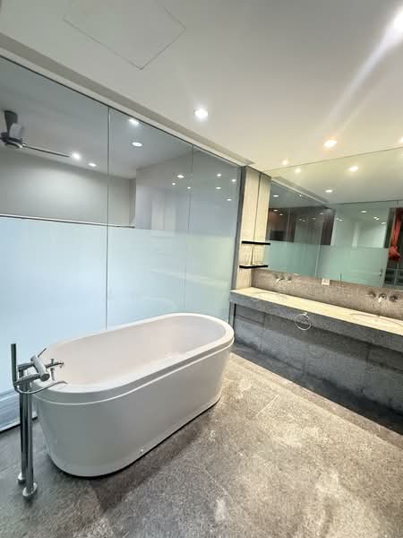 The Katana Residences untuk Untuk Disewa - RM 8,500 /bulan, Feb 2026 - Bathroom - PropertyGuru.com.my