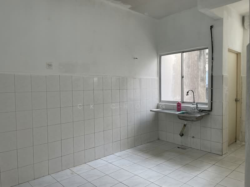 Taman Cheras Jaya untuk Untuk Dijual - RM 509,000, Mac 2026 - Kitchen - PropertyGuru.com.my
