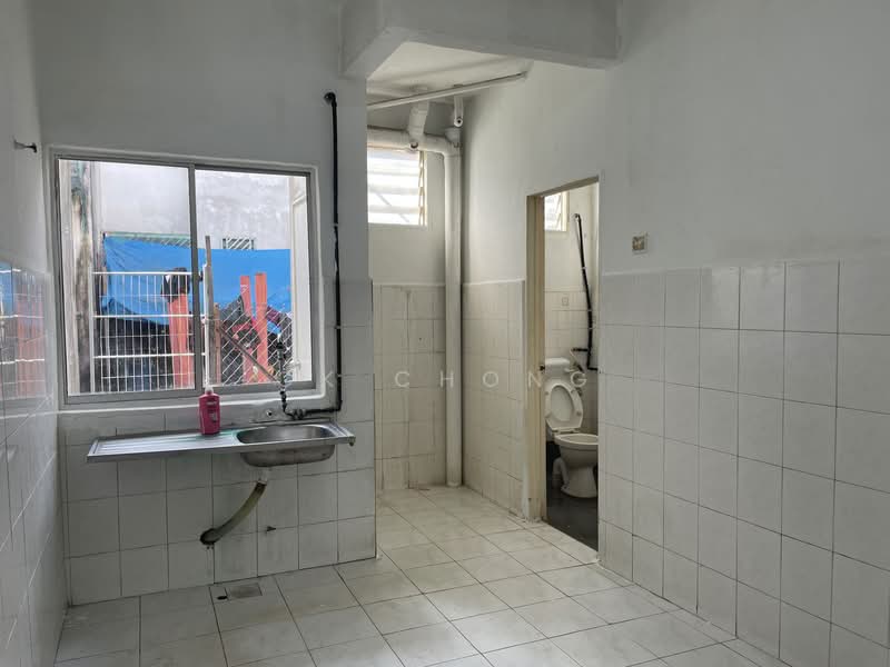 Taman Cheras Jaya untuk Untuk Dijual - RM 509,000, Mac 2026 - Kitchen - PropertyGuru.com.my