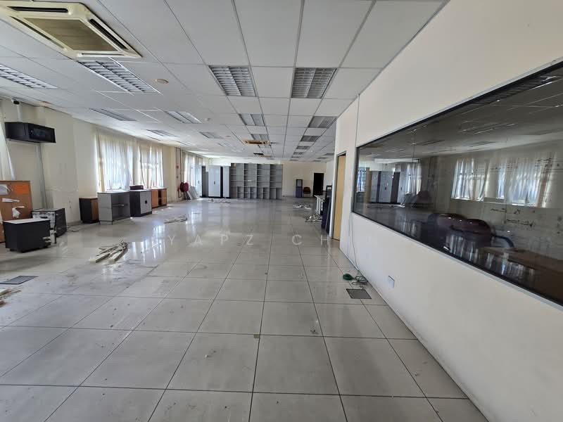 Warehouse for Rent in Bukit Jelutong (Shah Alam) - Yapz Chin - Interior - PropertyGuru.com.my