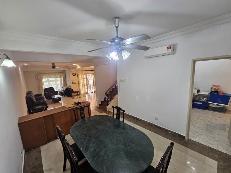 2-storey Terraced House for Sale in Bukit Jelutong (Shah Alam) - Winny Su - Living Room - PropertyGuru.com.my