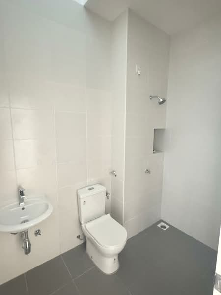 Cluster House for Sale in Eco Botanic (Iskandar Puteri (Nusajaya)) - Darren Khoo - Bathroom - PropertyGuru.com.my