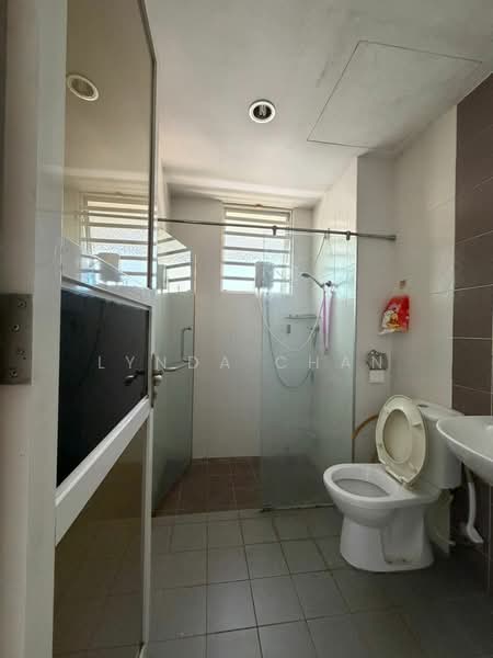 3 Storey Terrace Persiaran Paya Terubong, Bayan Lepas untuk Untuk Dijual - RM 1,600,000, Mac 2026 - Bathroom - PropertyGuru.com.my