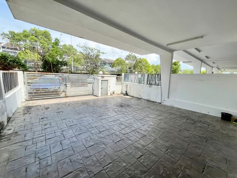 2-storey Terraced House for Sale in Rawang (Selangor) - Evelyn Khoo - Car Porch - PropertyGuru.com.my