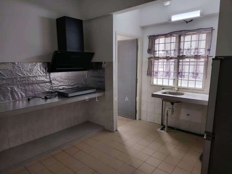 Endah Ria untuk Untuk Disewa - RM 1,750 /bulan, Mac 2026 - Kitchen - PropertyGuru.com.my