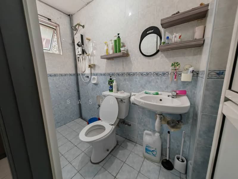 Apartment for Sale at Bistari Impian Apartment - SASER TAN. - Bathroom - PropertyGuru.com.my