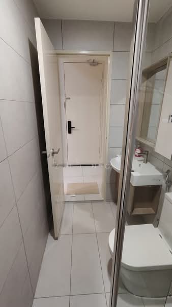 Service Residence for Sale at Sinaran @ Utropolis - Lee Yi Zheng - Bathroom - PropertyGuru.com.my