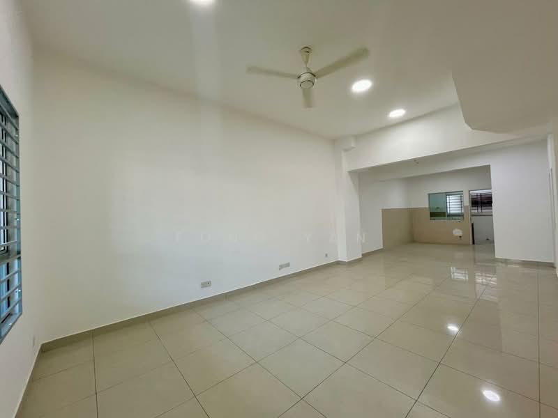 Terraced House for Sale in Setia Indah (Setia Alam) - Fong Yan - Living Room - PropertyGuru.com.my