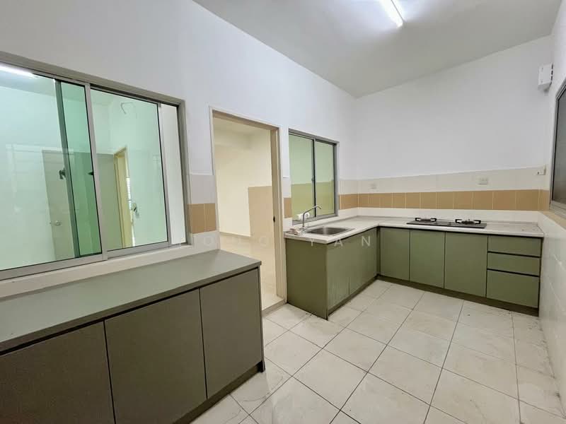 Terraced House for Sale in Setia Indah (Setia Alam) - Fong Yan - Kitchen - PropertyGuru.com.my