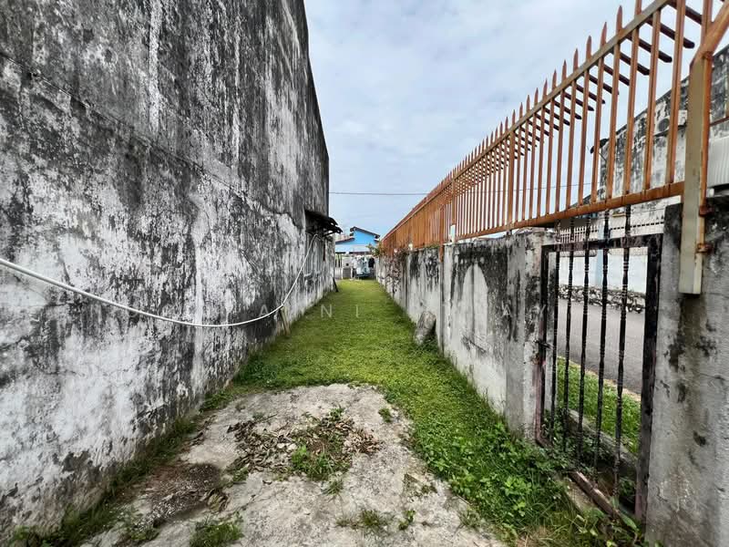 ENDLOT With Land AU2 Taman Keramat KL 2 Storey Terrace House untuk Untuk Dijual - RM 830,000, Feb 2026 - Exterior - PropertyGuru.com.my