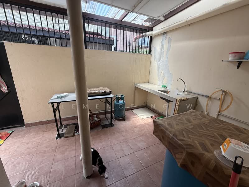 2.5-storey Terraced House for Sale in SS3 (Petaling Jaya) - Clemence Ngew - Kitchen - PropertyGuru.com.my