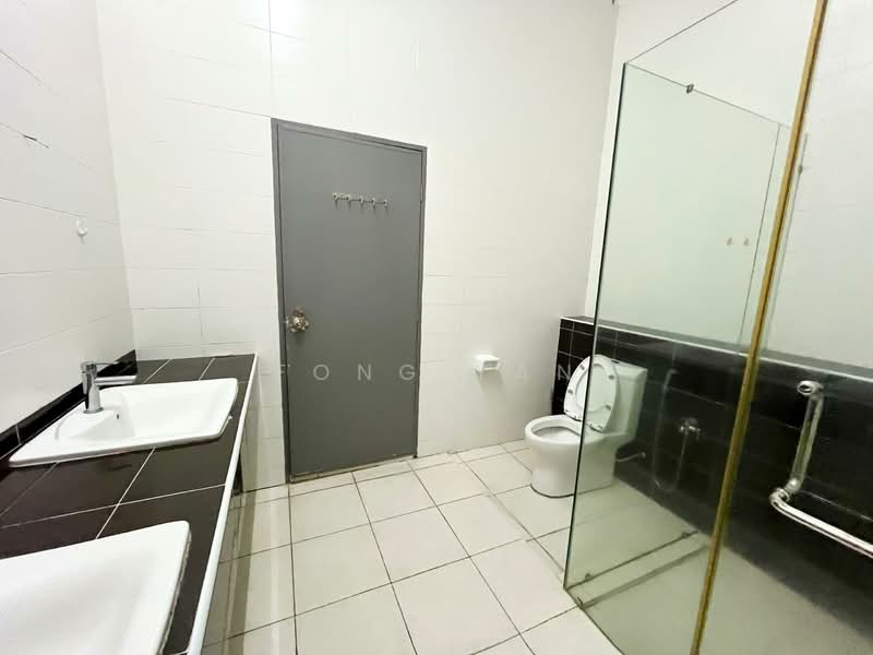 2-storey Terraced House for Sale in Setia Alam (Selangor) - Fong Yan - Bathroom - PropertyGuru.com.my
