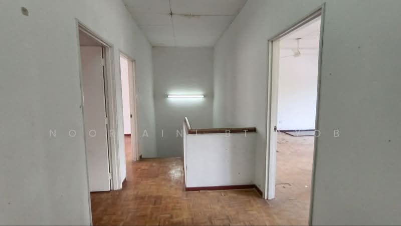 ENDLOT Taman Pinggiran Senawang Negeri Sembilan Terrace House untuk Untuk Dijual - RM 330,000, Mac 2026 - Corridor - PropertyGuru.com.my