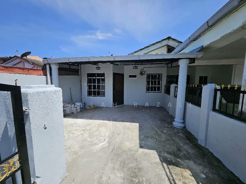 1-storey Terraced House for Sale in Bukit Beruntung (Selangor) - Aqillah Razali - PropertyGuru.com.my