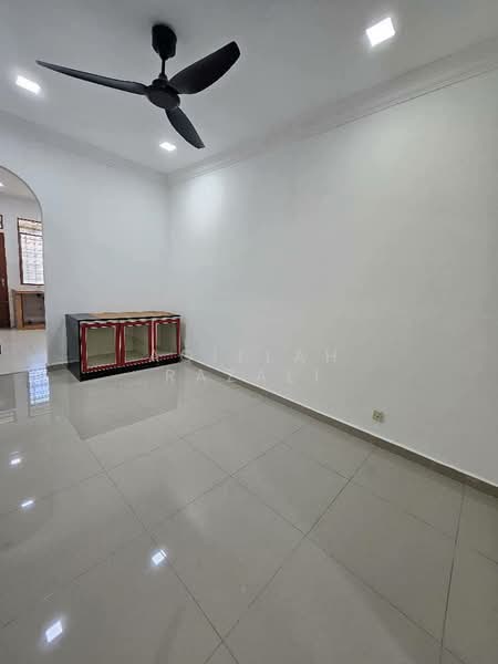 1-storey Terraced House for Sale in Bukit Beruntung (Selangor) - Aqillah Razali - PropertyGuru.com.my