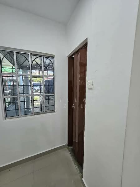 1-storey Terraced House for Sale in Bukit Beruntung (Selangor) - Aqillah Razali - PropertyGuru.com.my