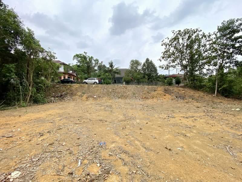 Untuk Dijual - Kampung Sungai Merab Luar