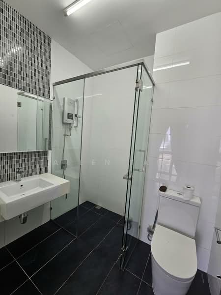 Residential Suites @ HighPark untuk Untuk Disewa - RM 2,700 /bulan, Feb 2026 - Bathroom - PropertyGuru.com.my