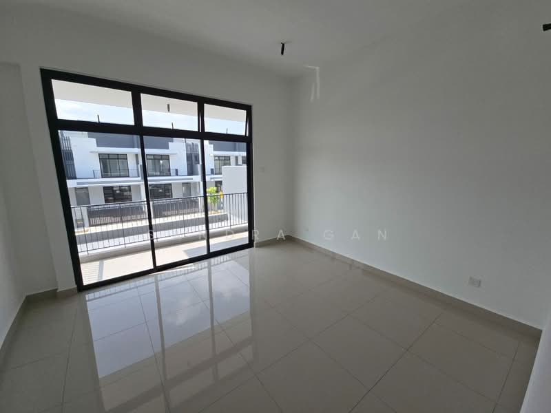 2-storey Terraced House for Sale in Taman Ponderosa (Johor Bahru) - Sandra Gan - Balcony - PropertyGuru.com.my