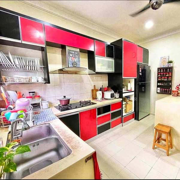 2-storey Terraced House for Sale in Sepang (Selangor) - Shahrul Akhir - Kitchen - PropertyGuru.com.my