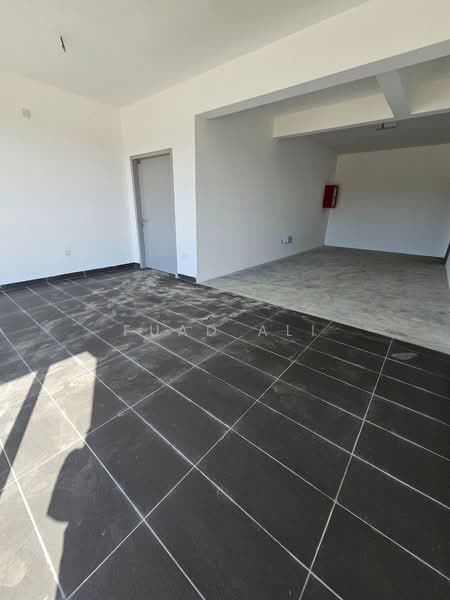 Factory for Rent in Sungai Buloh (Selangor) - Fuad Ali - Interior - PropertyGuru.com.my