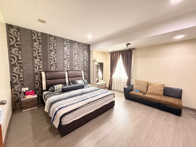 2-storey Terraced House for Sale in Taman Skudai Baru (Skudai) - Vic Lim - Bedroom - PropertyGuru.com.my