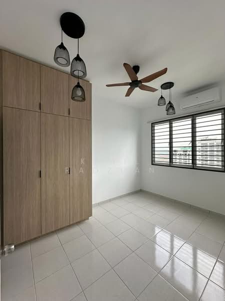 Residensi Adelia 2 untuk Untuk Disewa - RM 1,200 /bulan, Feb 2026 - Bedroom - PropertyGuru.com.my