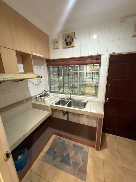 2-storey Terraced House for Rent in Subang Jaya (Selangor) - Lennard Lim - Kitchen - PropertyGuru.com.my