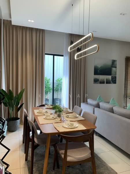 Cluster House for Sale in Shah Alam (Selangor) - Kay Yap - Dining Room - PropertyGuru.com.my