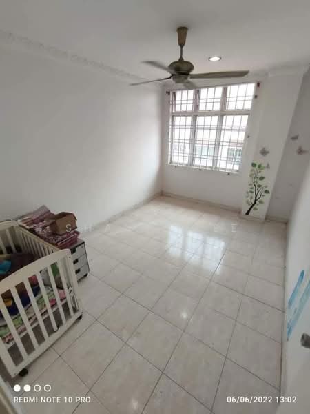 2-storey Terraced House for Sale in Kluang (Johor) - Shanel Tee - Bedroom - PropertyGuru.com.my