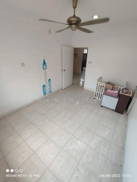 2-storey Terraced House for Sale in Kluang (Johor) - Shanel Tee - Bedroom - PropertyGuru.com.my