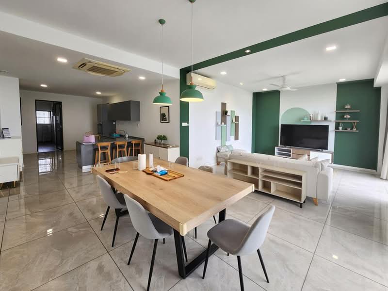 Condominium for Sale at The WaterEdge (Pinggiran Air) - Anderson Yu - Living Room - PropertyGuru.com.my