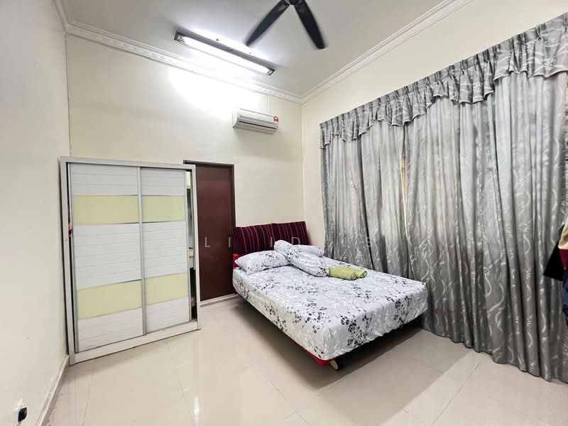 Taman Bangi Villa untuk Untuk Dijual - RM 1,990,000, Feb 2026 - Bedroom - PropertyGuru.com.my