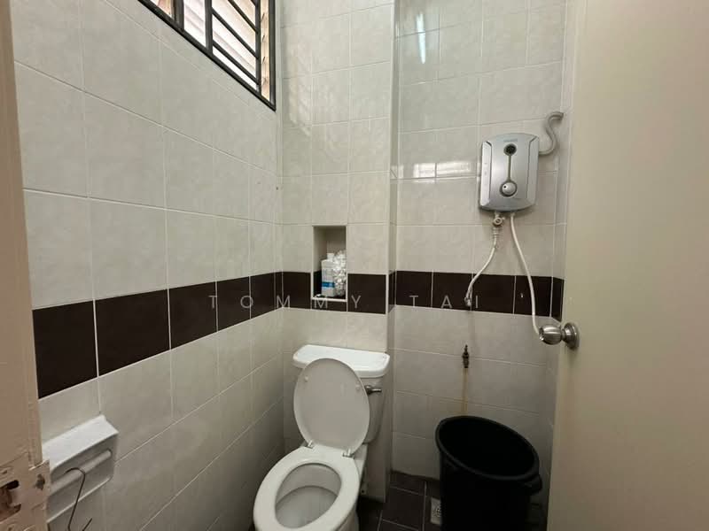 JP Perdana JPs Perdanas untuk Untuk Disewa - RM 2,400 /bulan, Apr 2026 - Bathroom - PropertyGuru.com.my