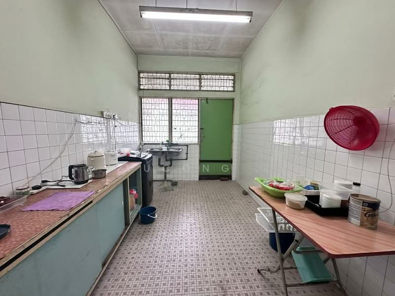 Taman Pelangi Tamans Pelangis untuk Untuk Dijual - RM 728,000, Feb 2026 - Kitchen - PropertyGuru.com.my