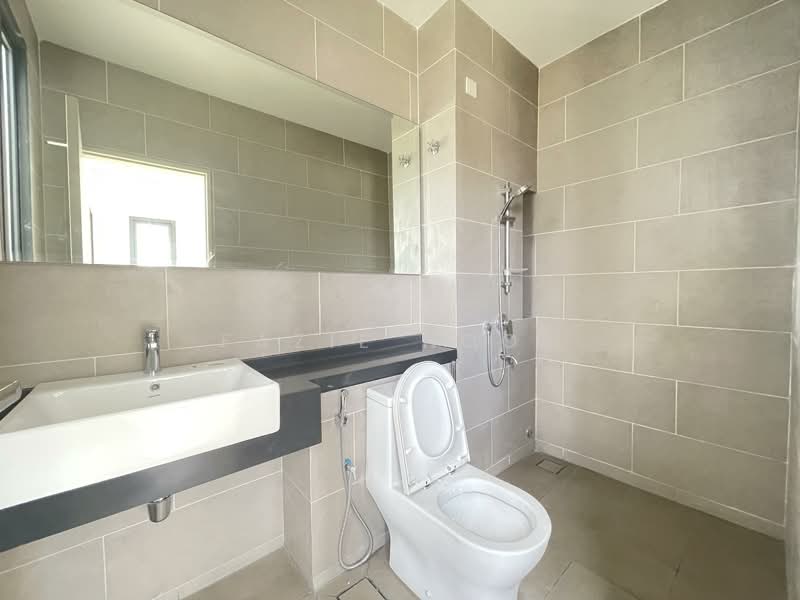 Terraced House for Sale in Shah Alam (Selangor) - Fazie Noor - Bathroom - PropertyGuru.com.my