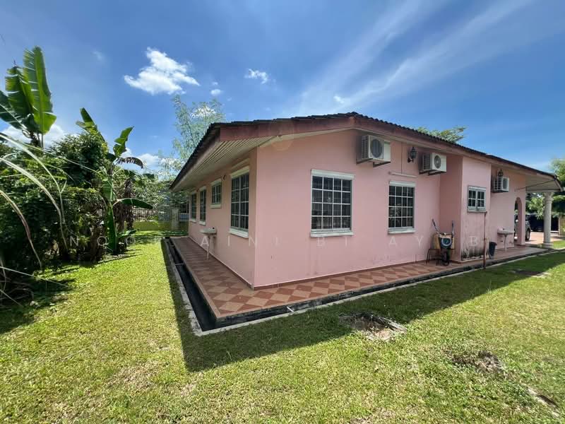 Bungalow for Sale in Port Dickson (Negeri Sembilan) - Noor Aini Bt Ayob - Exterior - PropertyGuru.com.my