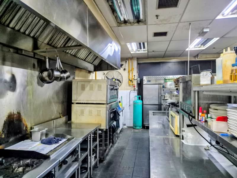 Centrestage Petaling Jaya untuk Untuk Disewa - RM 18,000 /bulan, Mac 2026 - Kitchen - PropertyGuru.com.my