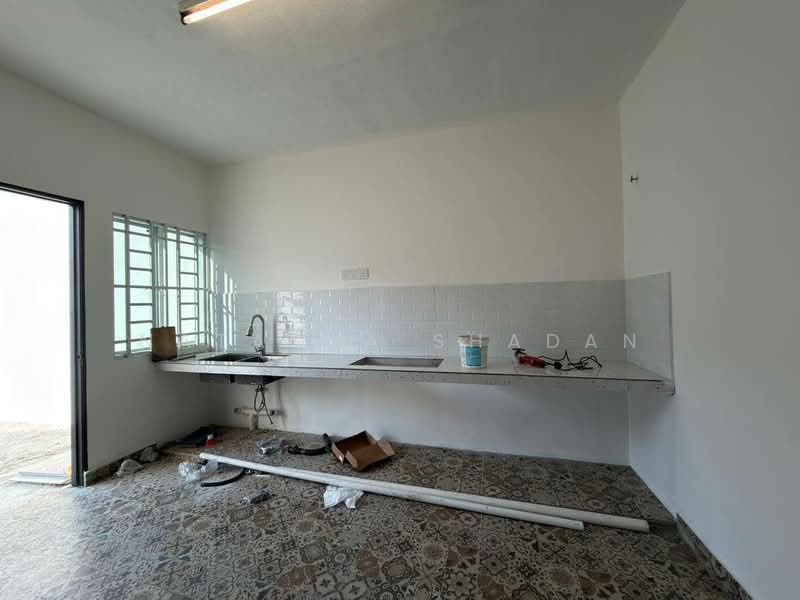 Seksyen 4 Shah Alam untuk Untuk Dijual - RM 688,888, Feb 2026 - Kitchen - PropertyGuru.com.my