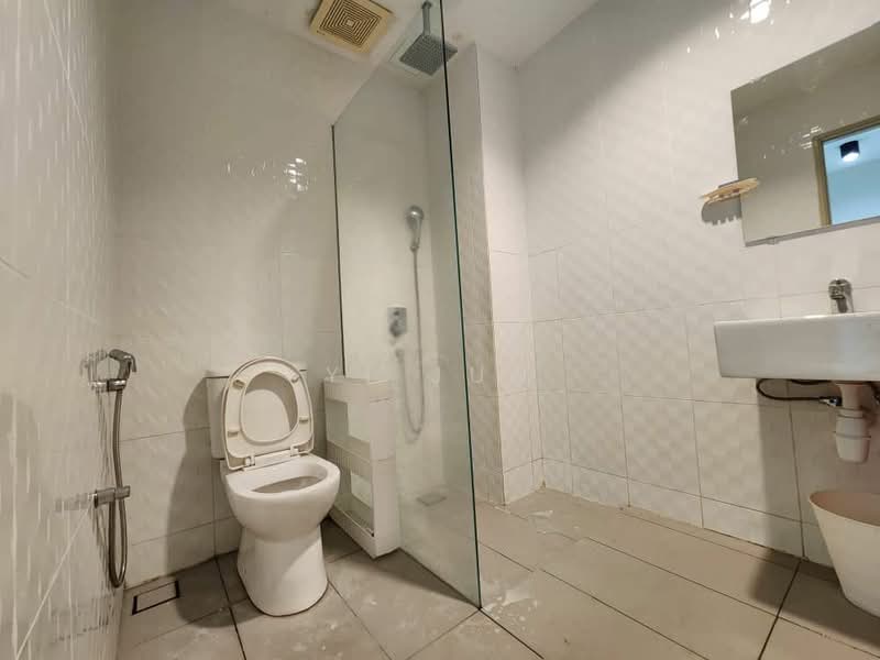 Condominium for Rent at Zefer Hill Residence - Yi Jun - Bathroom - PropertyGuru.com.my