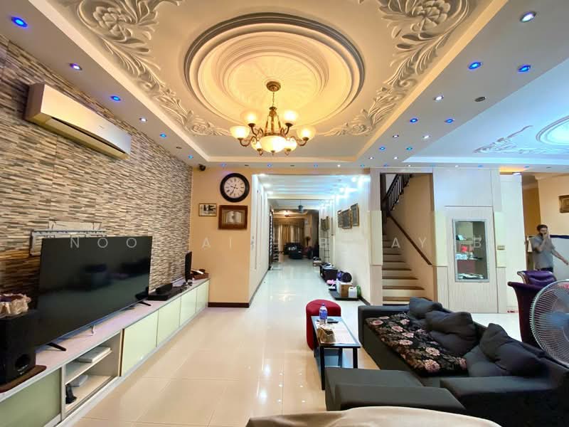 CORNER+INTERMEDIATE Glenmarie Cove Port Klang Semi D House untuk Untuk Dijual - RM 2,400,000, Feb 2026 - Living Room - PropertyGuru.com.my