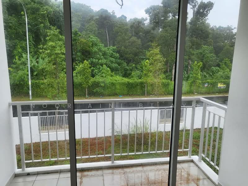 2-storey Terraced House for Sale in Bandar Sri Sendayan (Negeri Sembilan) - Noor Aini Bt Ayob - Balcony - PropertyGuru.com.my