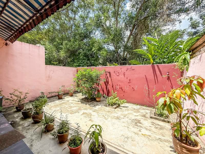 1-storey Terraced House for Sale in Puchong (Selangor) - Zarema Kulbuzheva - Exterior - PropertyGuru.com.my